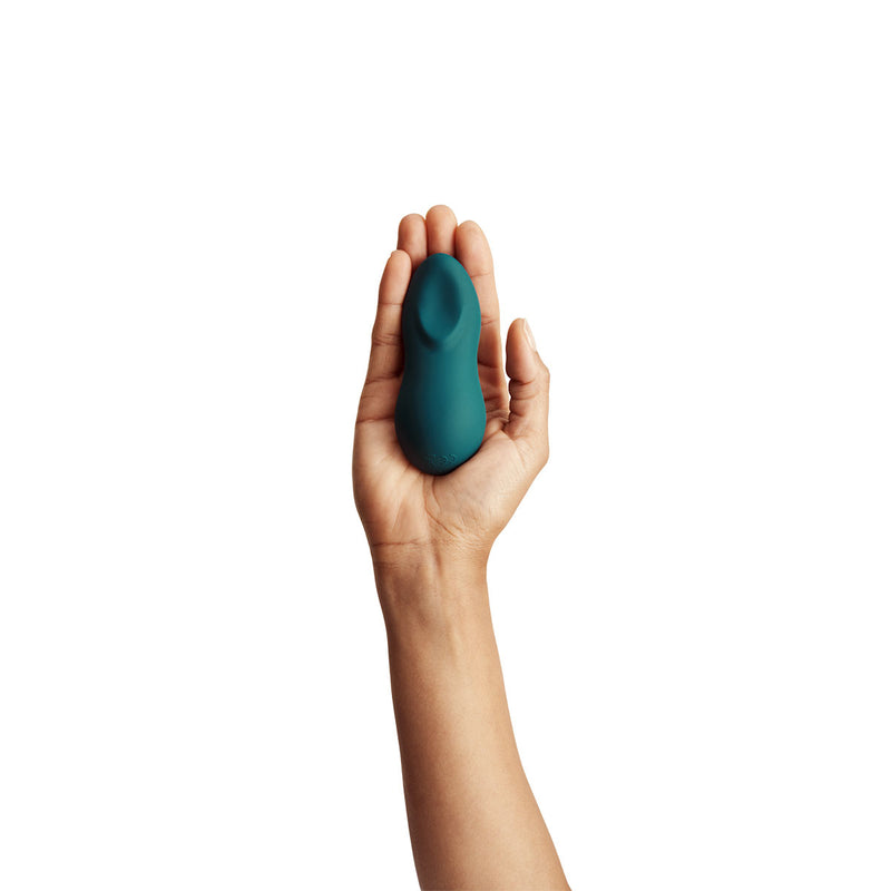 We-Vibe Touch X Vibrator in hand
